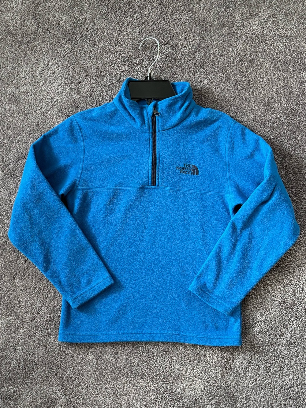 Boys North Face Pullover - Small